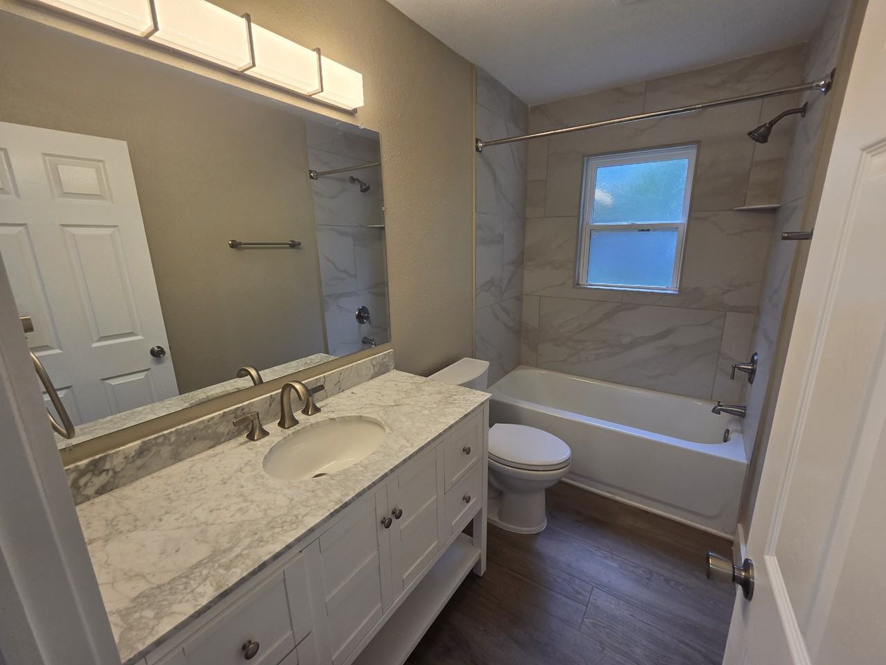 E Haskell Pl - Photo 3 of 11