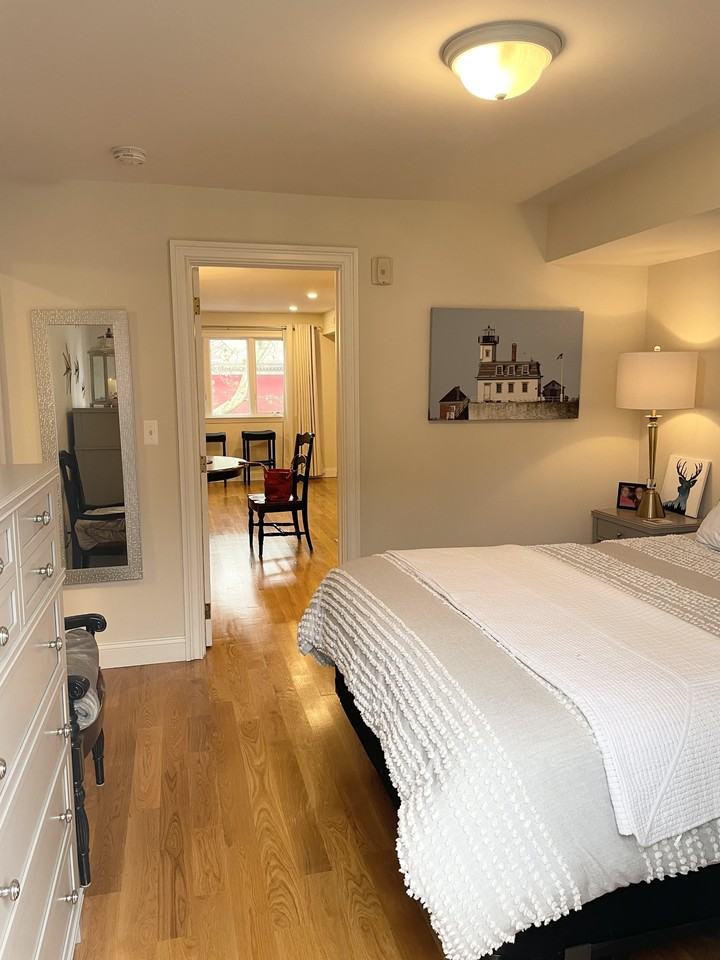 112 Swinburne Row #1 - Photo 6 of 15