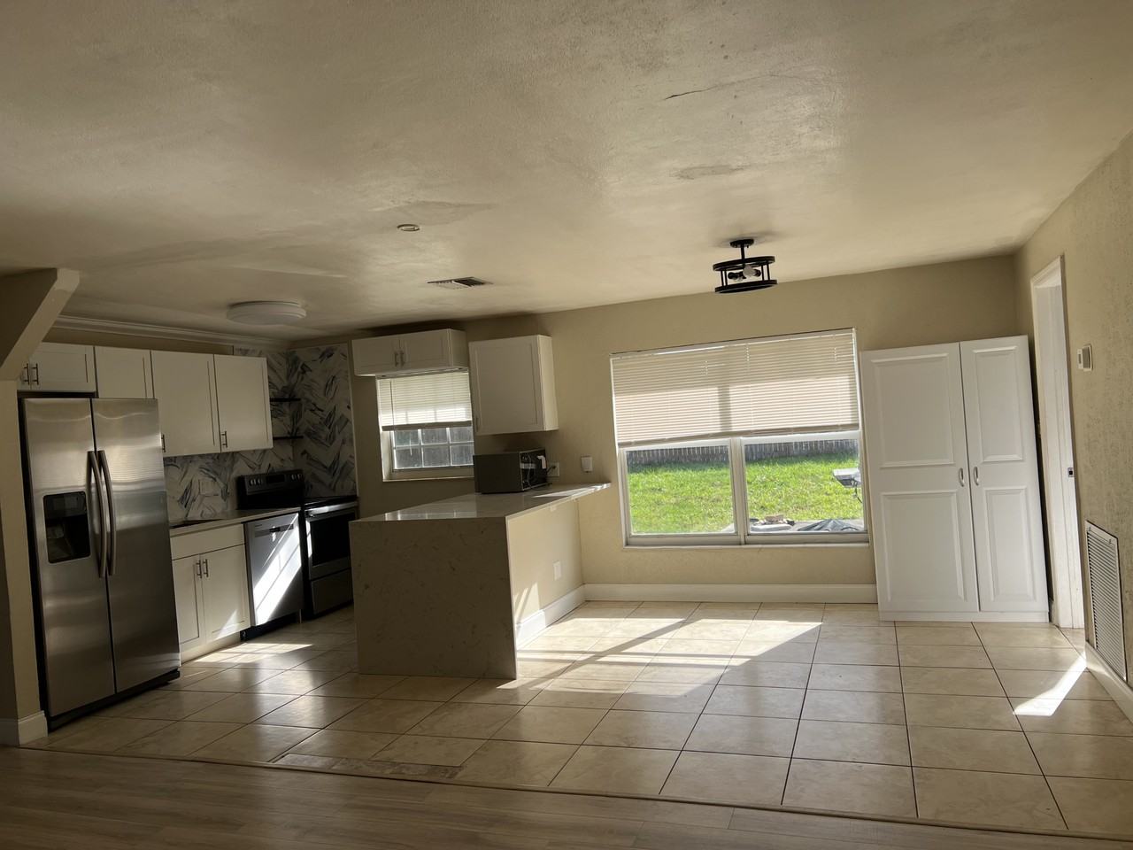 2831 Ne Savannah Rd #NA - Photo 3 of 15
