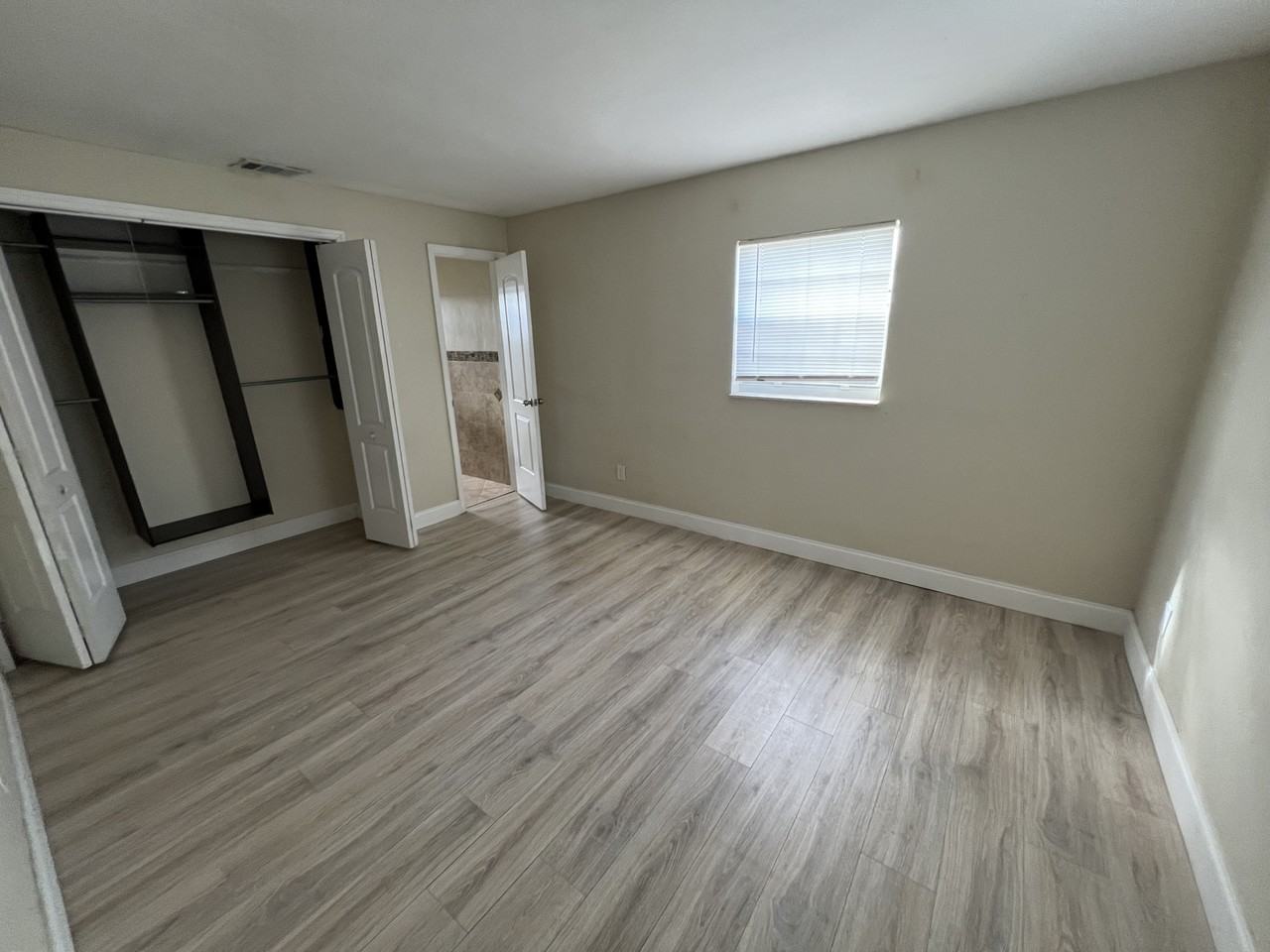 2831 Ne Savannah Rd #NA - Photo 5 of 15
