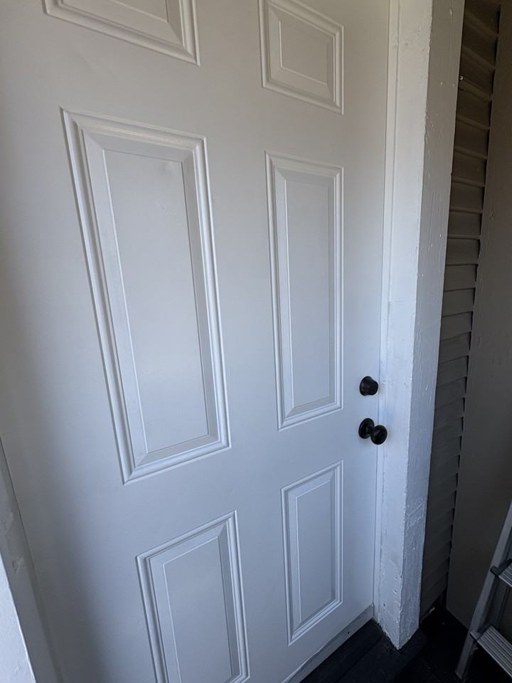 1100 1/2 S New Hampshire Ave #NA - Photo 2 of 14