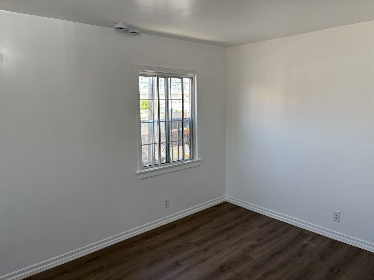 1100 1/2 S New Hampshire Ave #NA - Photo 3 of 14