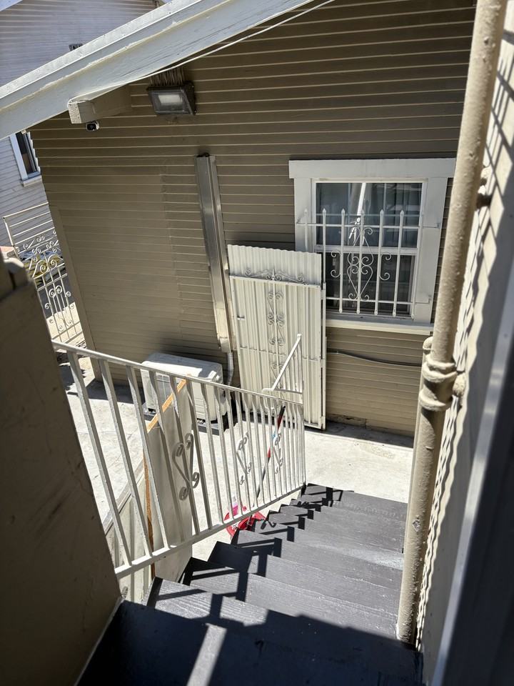 1100 1/2 S New Hampshire Ave #NA - Photo 7 of 14
