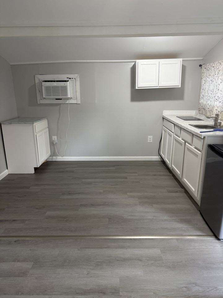 400 Porter Rd #NA - Photo 5 of 8