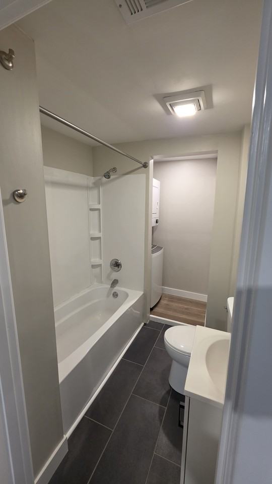 760 E Main St #2 - Photo 7 of 10