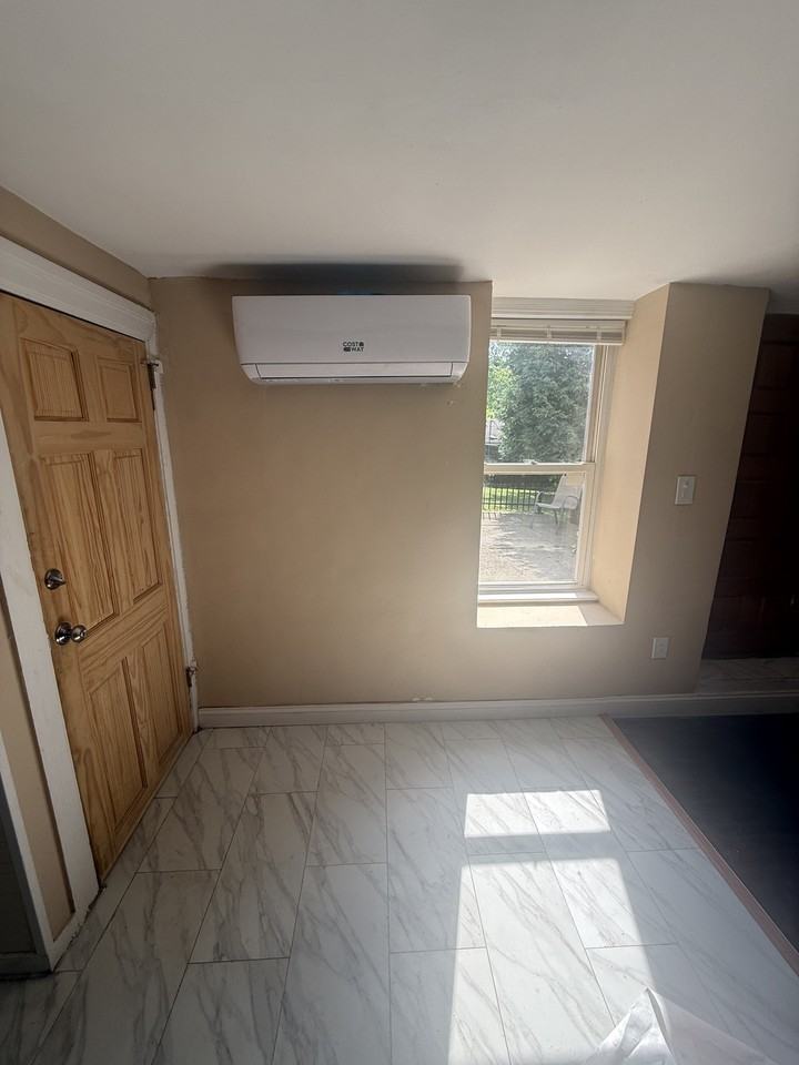 8 Chilmark St #1 - Photo 4 of 11