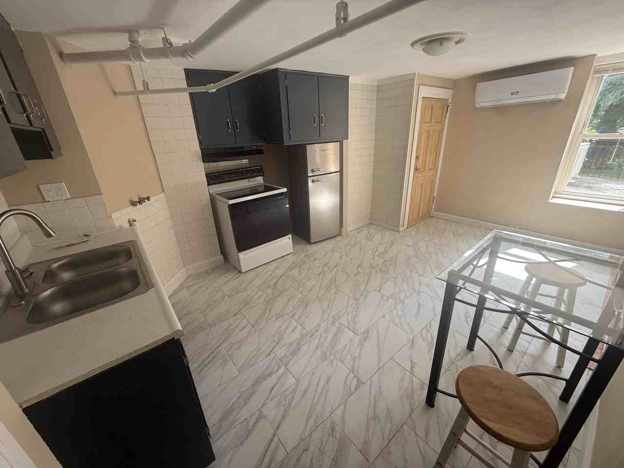 8 Chilmark St #1 - Photo 6 of 11