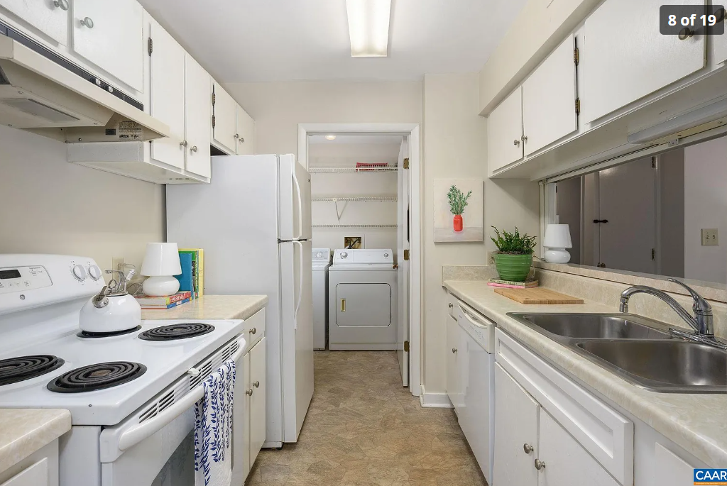338 S Pantops Dr - Photo 4 of 8