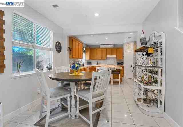 2913 Haddington Ct #NA - Photo 7 of 19