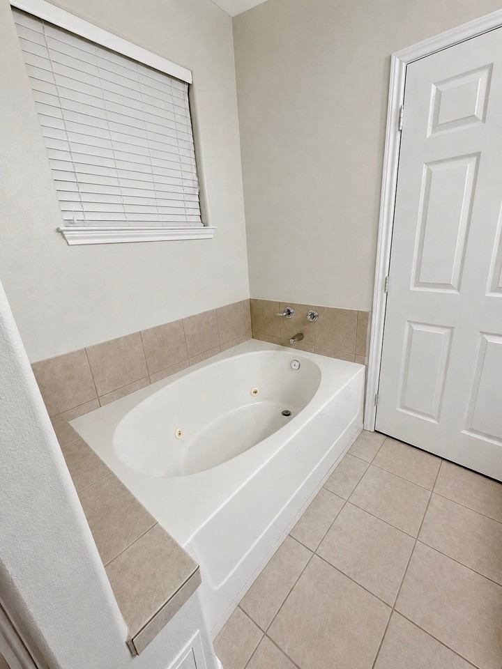 125 Live Oak Ln #NA - Photo 7 of 21