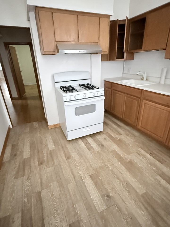 192 Kearny Ave #2 - Photo 2 of 4