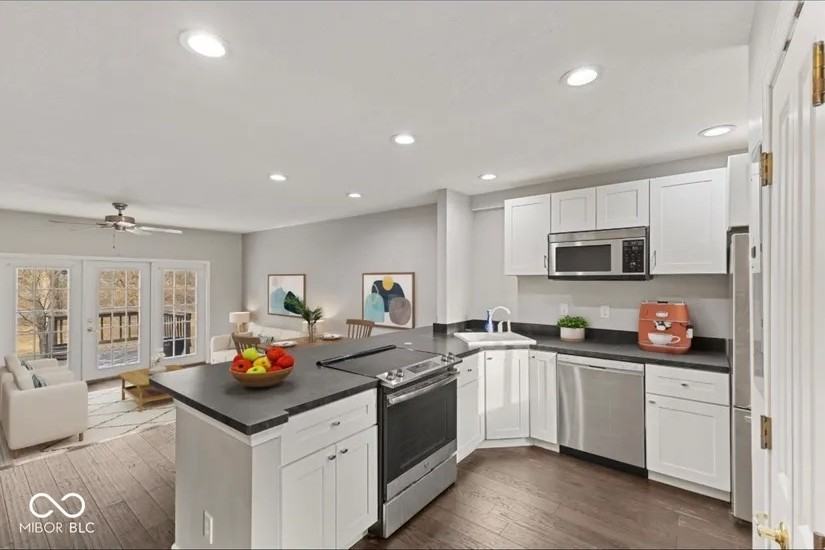4452 Abby Creek Ln #NA - Photo 2 of 10