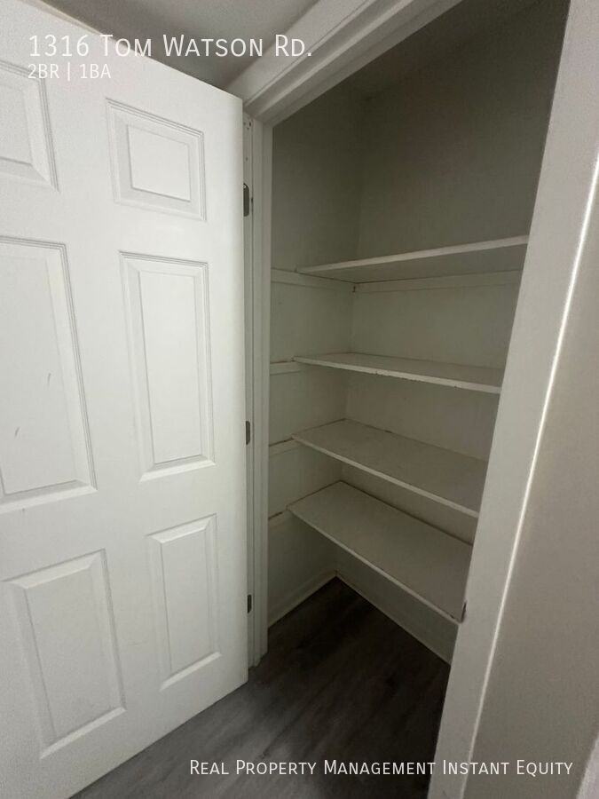 1316 Tom Watson Rd - Photo 7 of 14