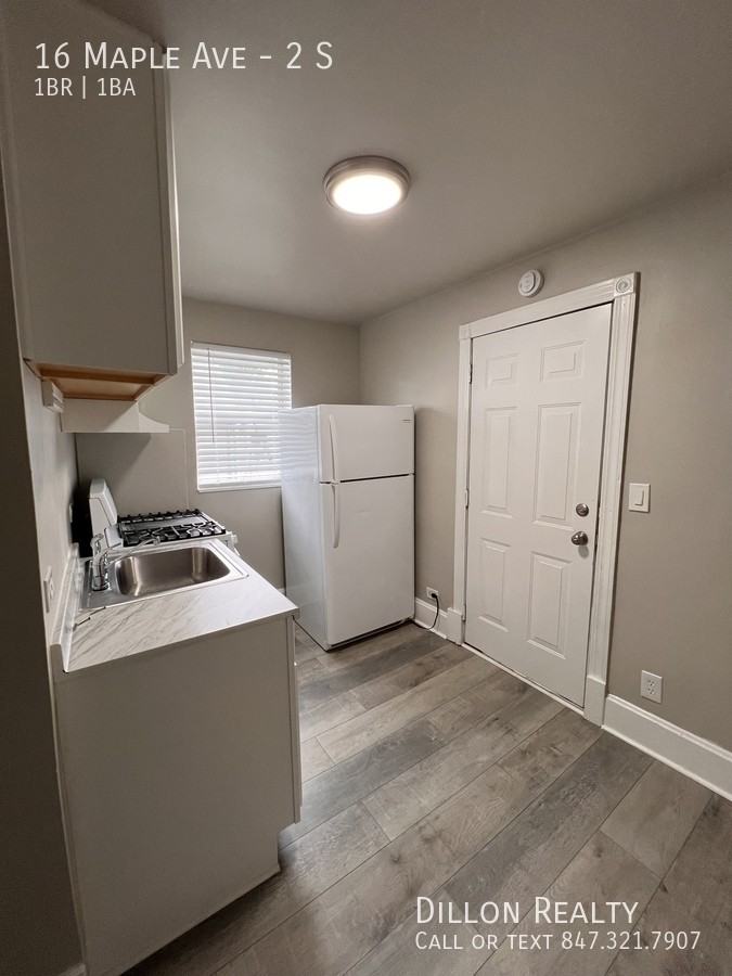16 S Maple Ave #2S - Photo 7 of 11