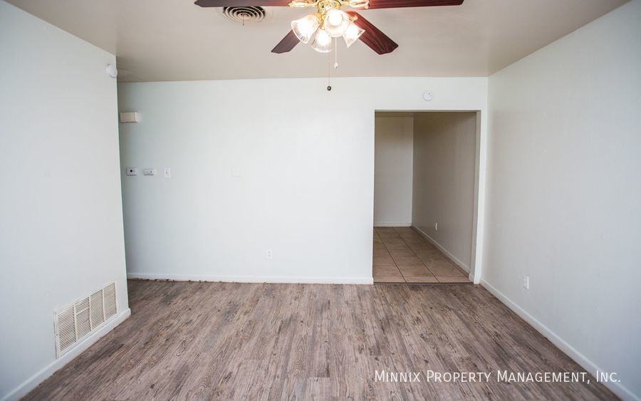 4612 4612 52nd St. - 4612 52nd St. #A - Photo 7 of 19