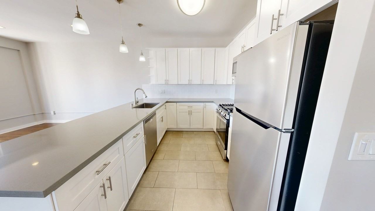 1735 Van Ness Avenue - Photo 4 of 47