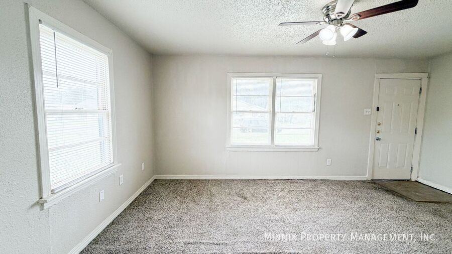512 39th St - Photo 4 of 12
