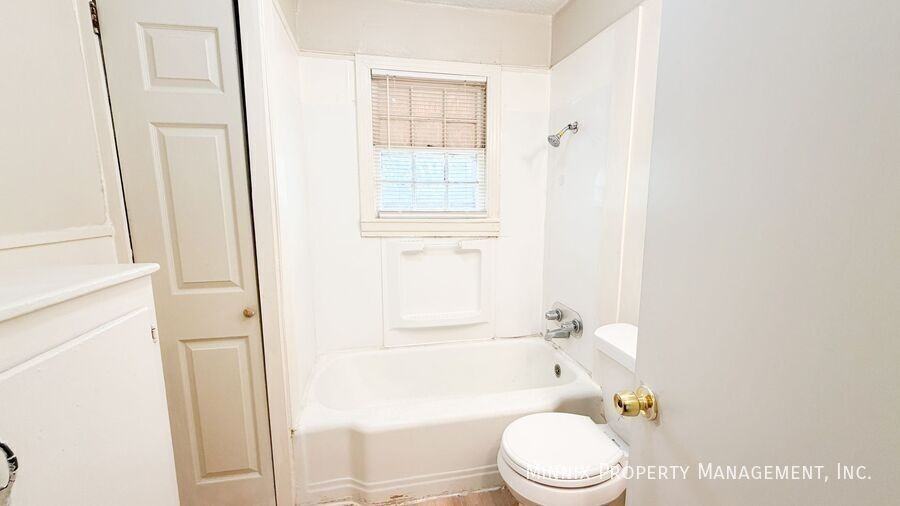 512 39th St - Photo 7 of 12