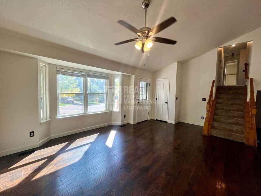 3710 Hickory Hill Dr - Photo 5 of 23
