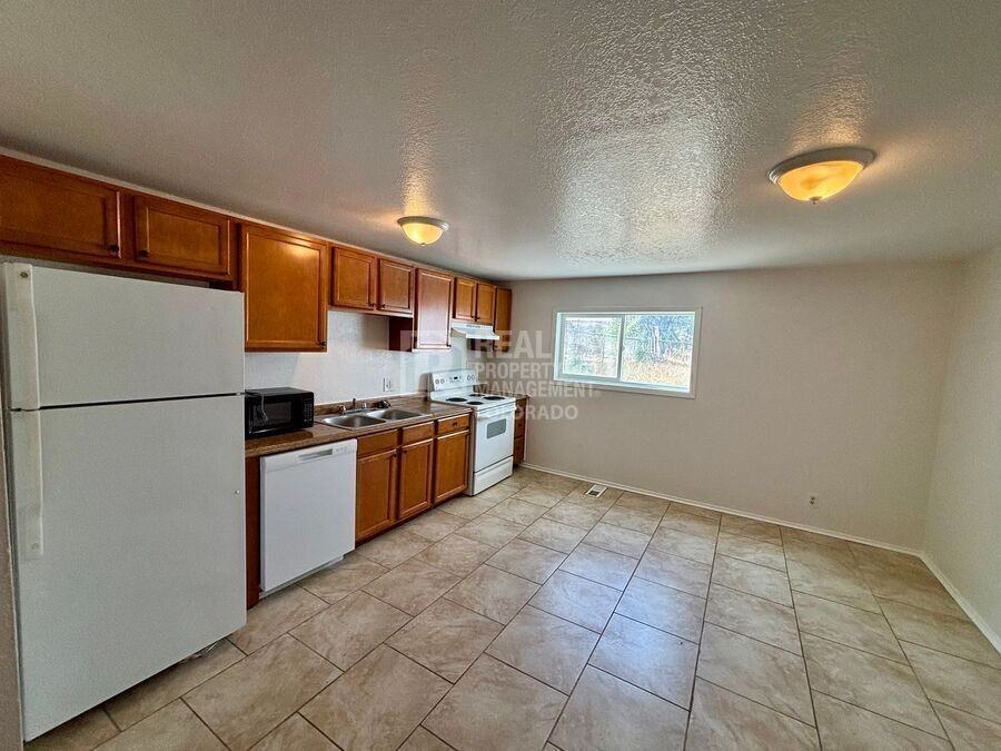 6172 E 64th Pl - Photo 2 of 9