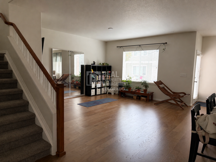 6160 S Oswego St - Photo 2 of 10