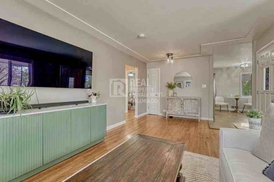 4252 S Logan St - Photo 7 of 43