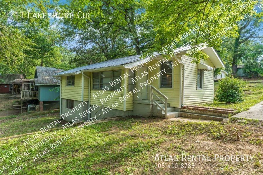 211 Lakeshore Cir - Photo 3 of 22