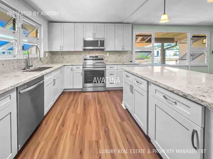 1364 Akamai St - Photo 3 of 14