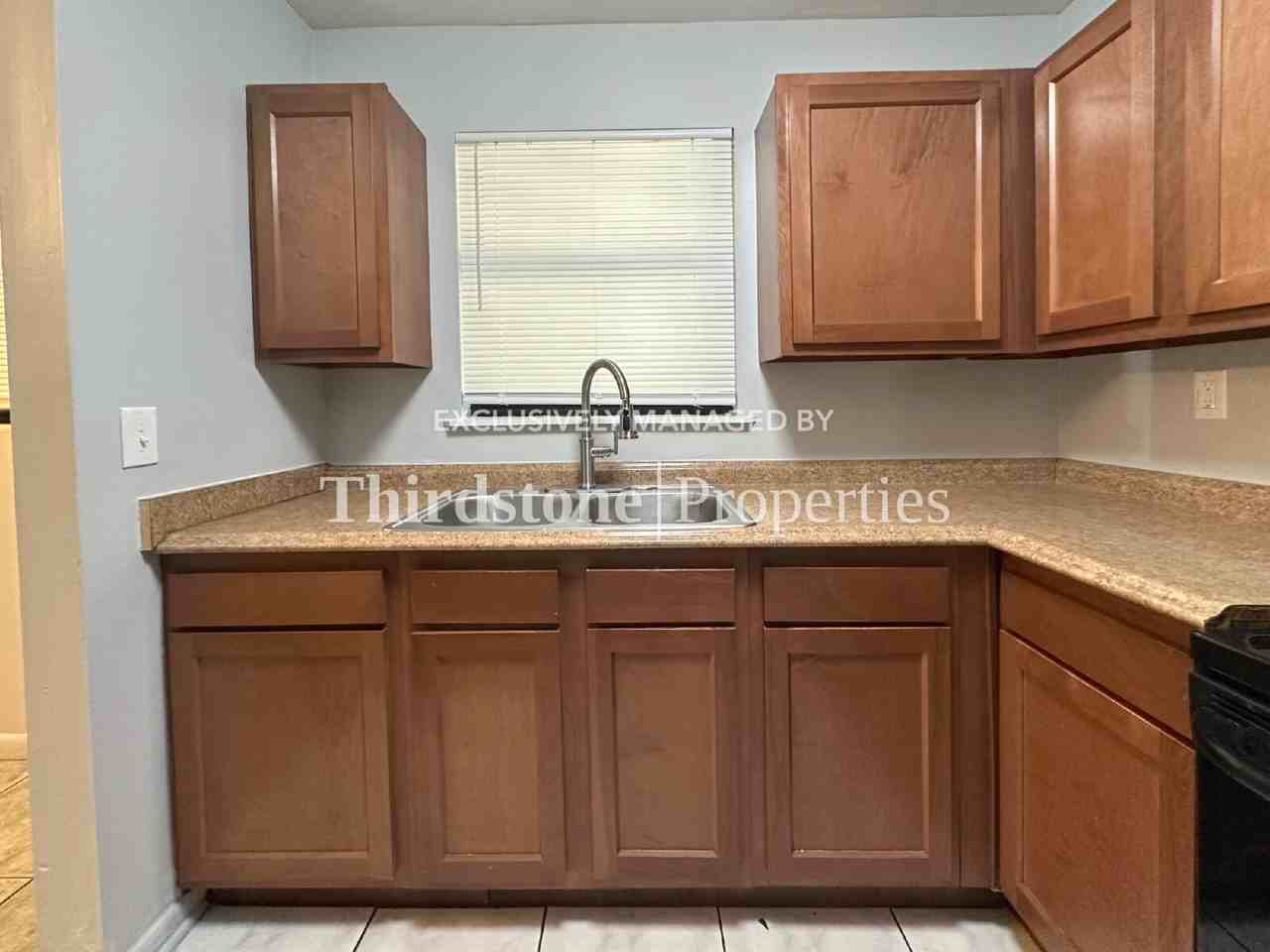 1038 La Marche Dr - Photo 6 of 25