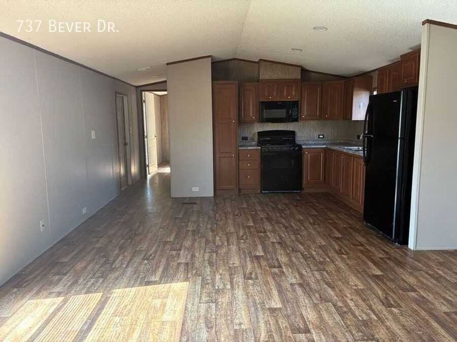 737 Bever Dr - Photo 6 of 21