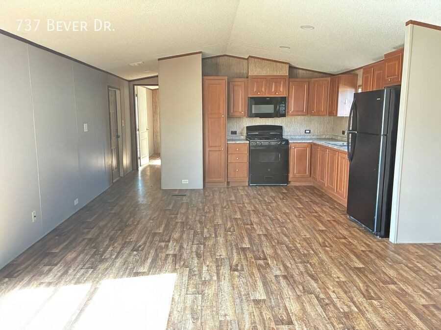 737 Bever Dr - Photo 7 of 21