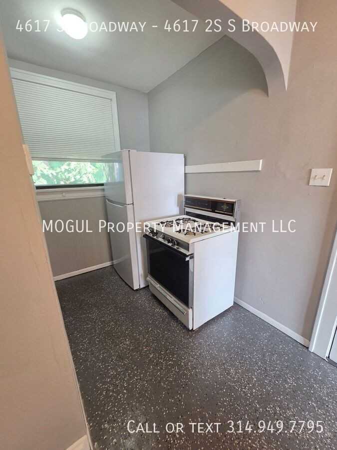 4617 S Broadway - Photo 4 of 9