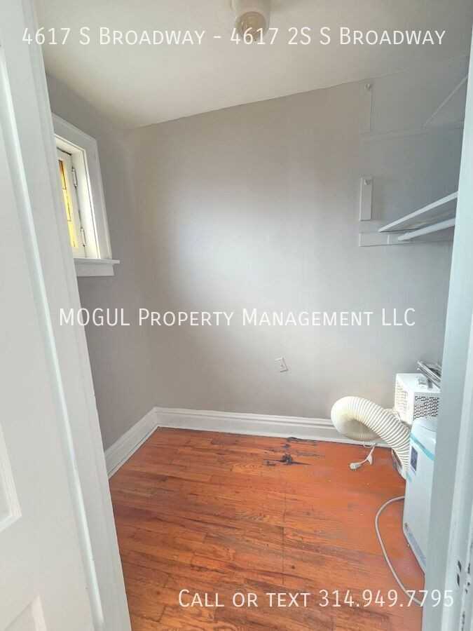 4617 S Broadway - Photo 5 of 9
