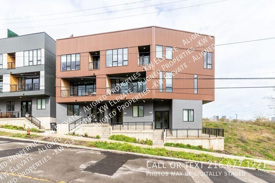 404 Jefferson Ave - Photo 2 of 45