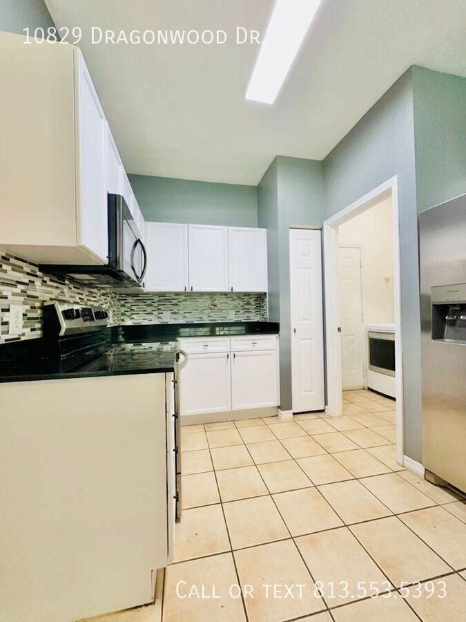 10829 Dragonwood Dr - Photo 5 of 33