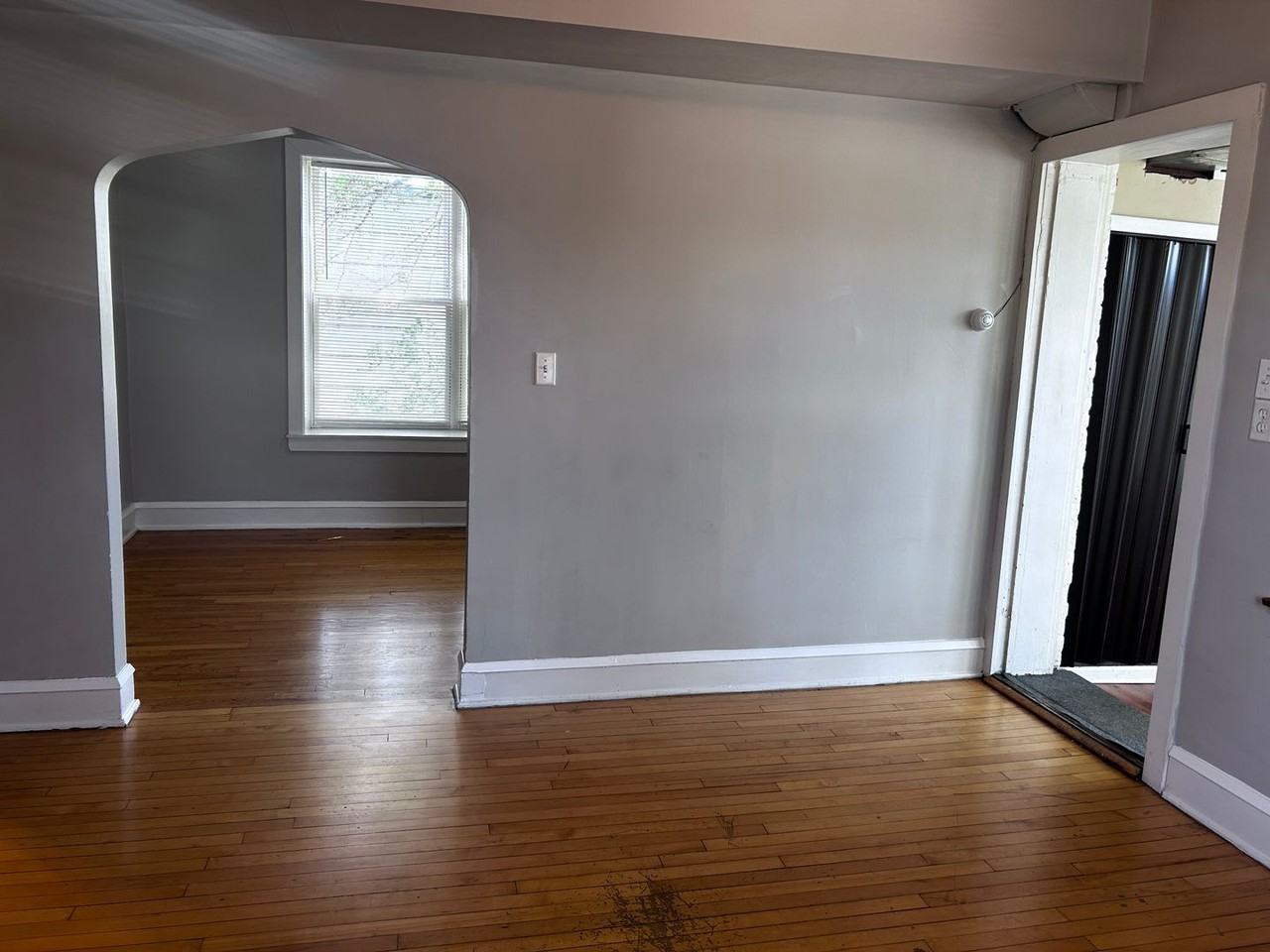 1900 Highland Ave #2R - Photo 4 of 9