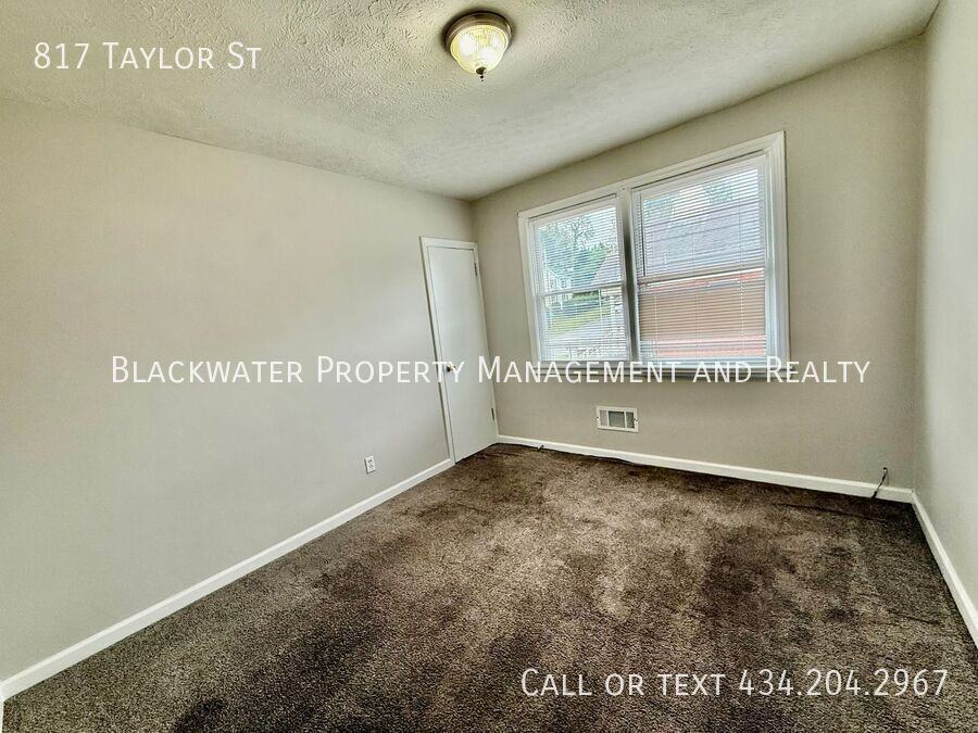 817 Taylor St - Photo 5 of 14