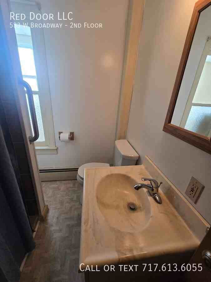 533 W Broadway #2ndFL - Photo 7 of 11