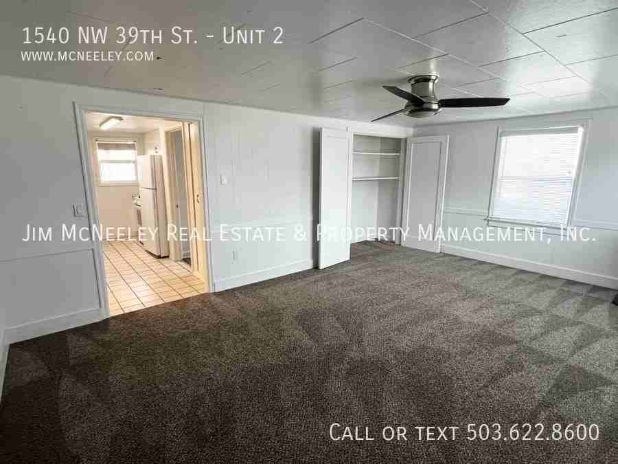1540 Nw 39th St #2 - Photo 4 of 15