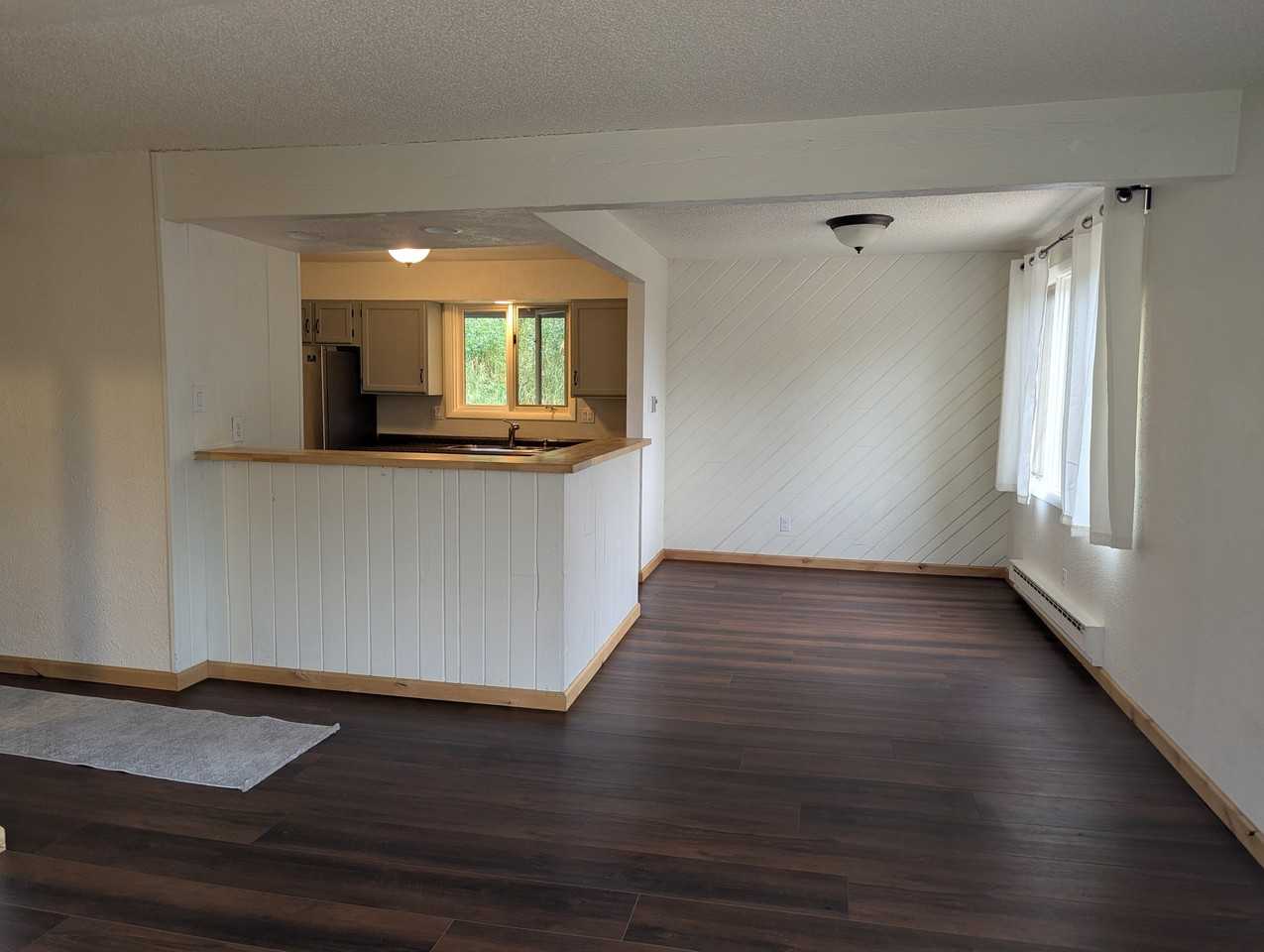 2560 Cortina Ln - Photo 2 of 9
