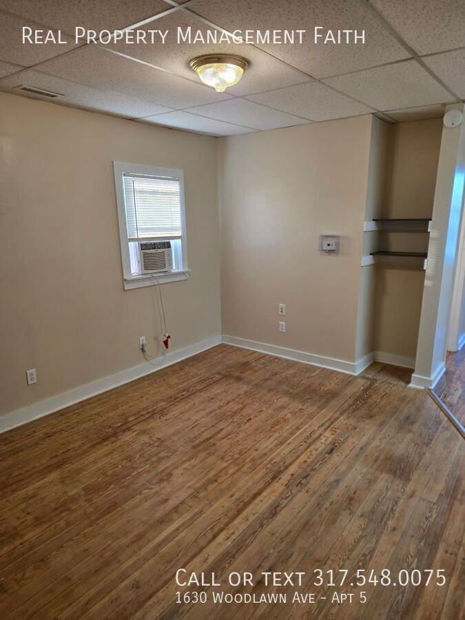 1630 Woodlawn Ave #5 - Photo 6 of 8