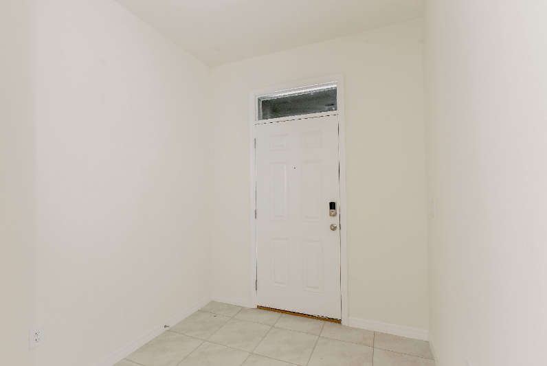1280 Yellow Finch Dr - Photo 4 of 50