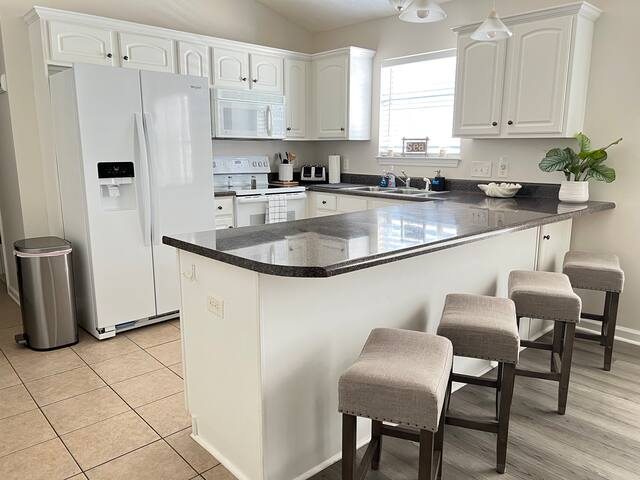 11723 Sand Castle Ln - Photo 5 of 23