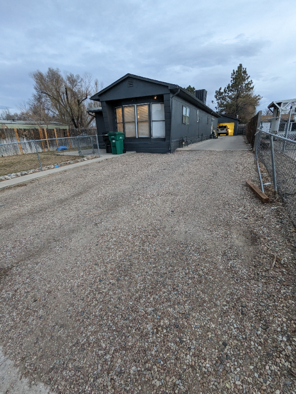 2424 Kara Ct - Photo 3 of 19