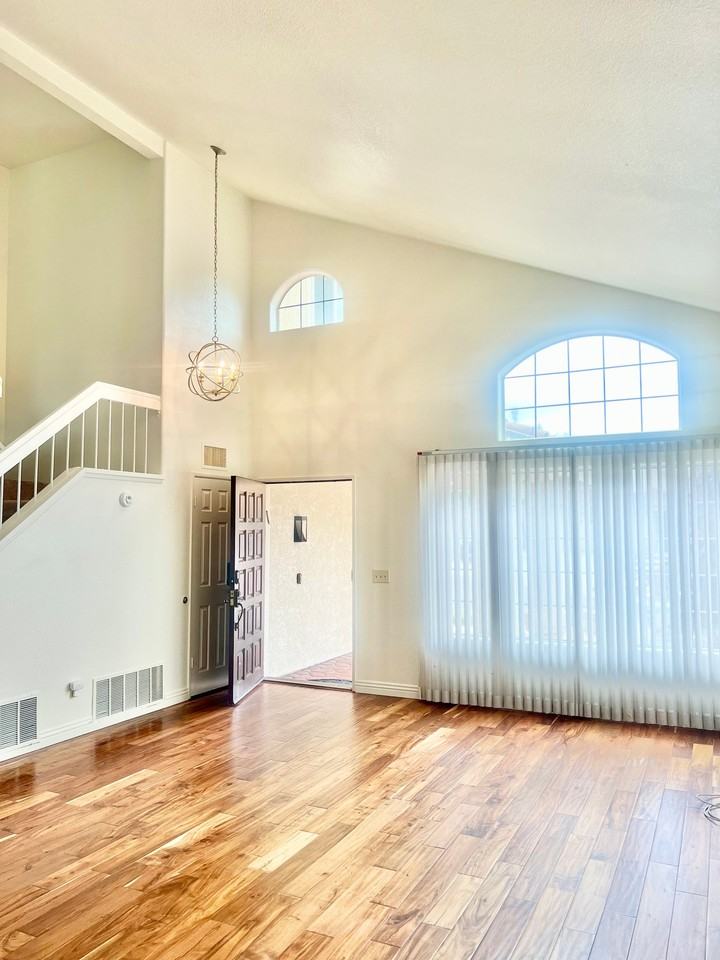 14356 Crestwood Ave - Photo 2 of 6