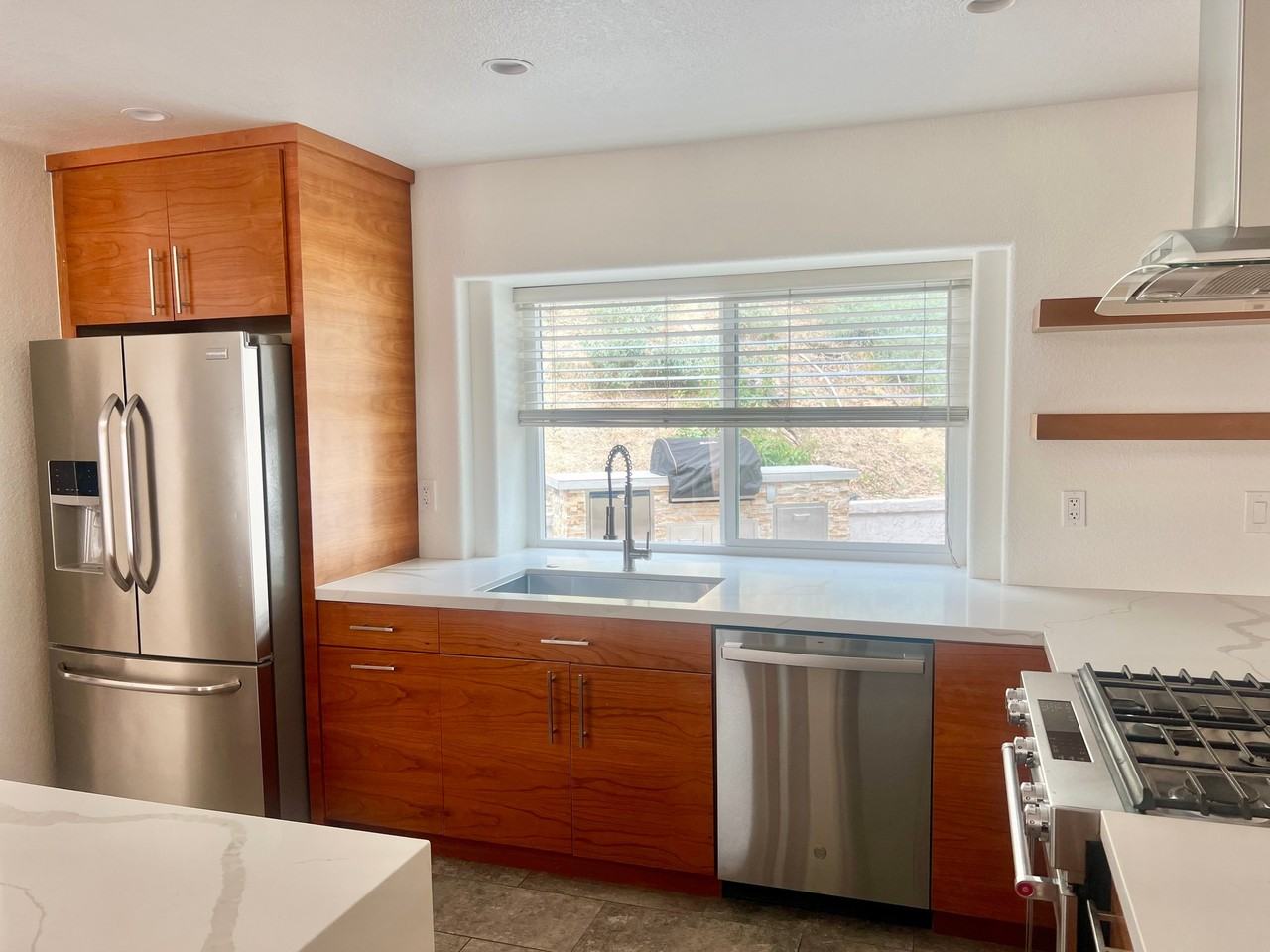 14356 Crestwood Ave - Photo 4 of 6