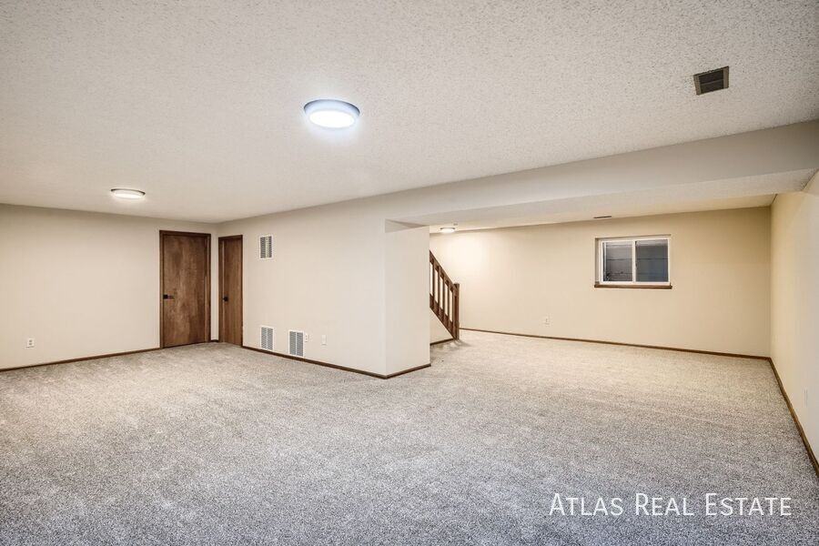 8420 Candleflower Cir - Photo 5 of 16