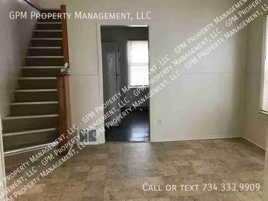 1369 Pingree Ave - Photo 5 of 14