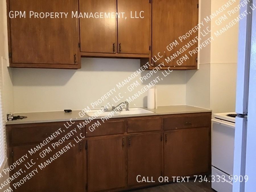 1369 Pingree Ave - Photo 6 of 14
