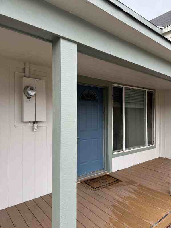 805 N 2nd St - Photo 2 of 24